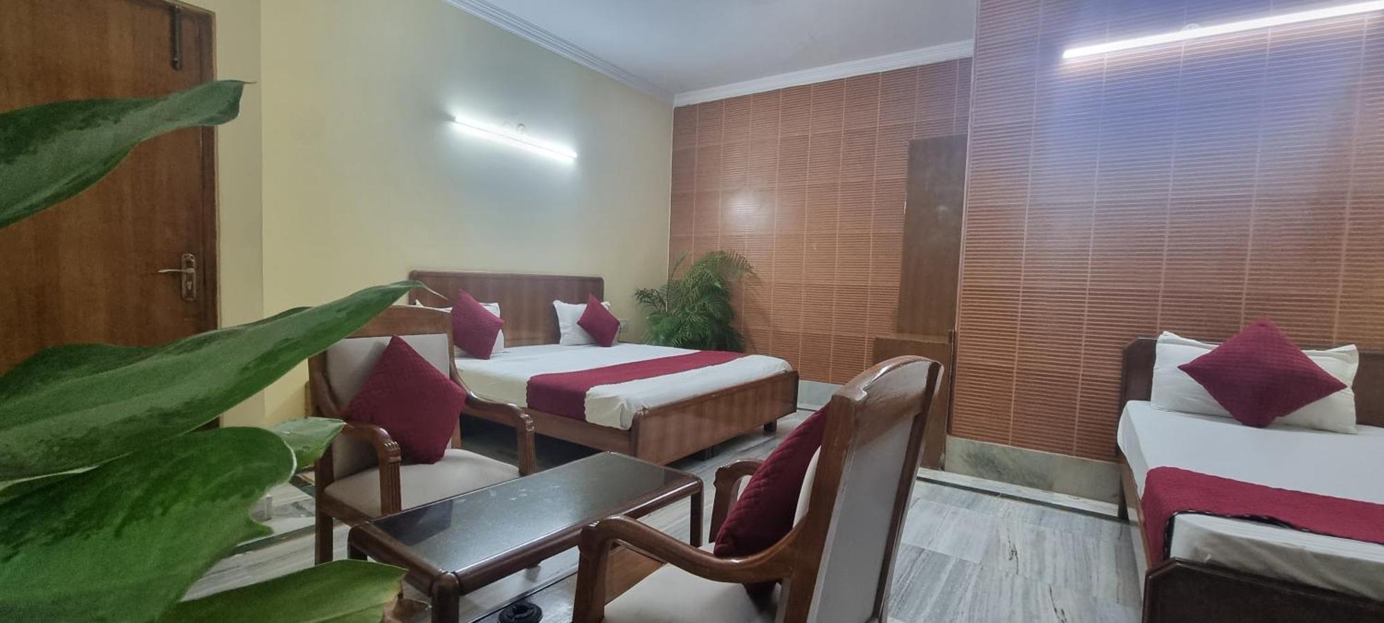 Hotel Har Ki Pauri By Around Stays Харидвар Экстерьер фото