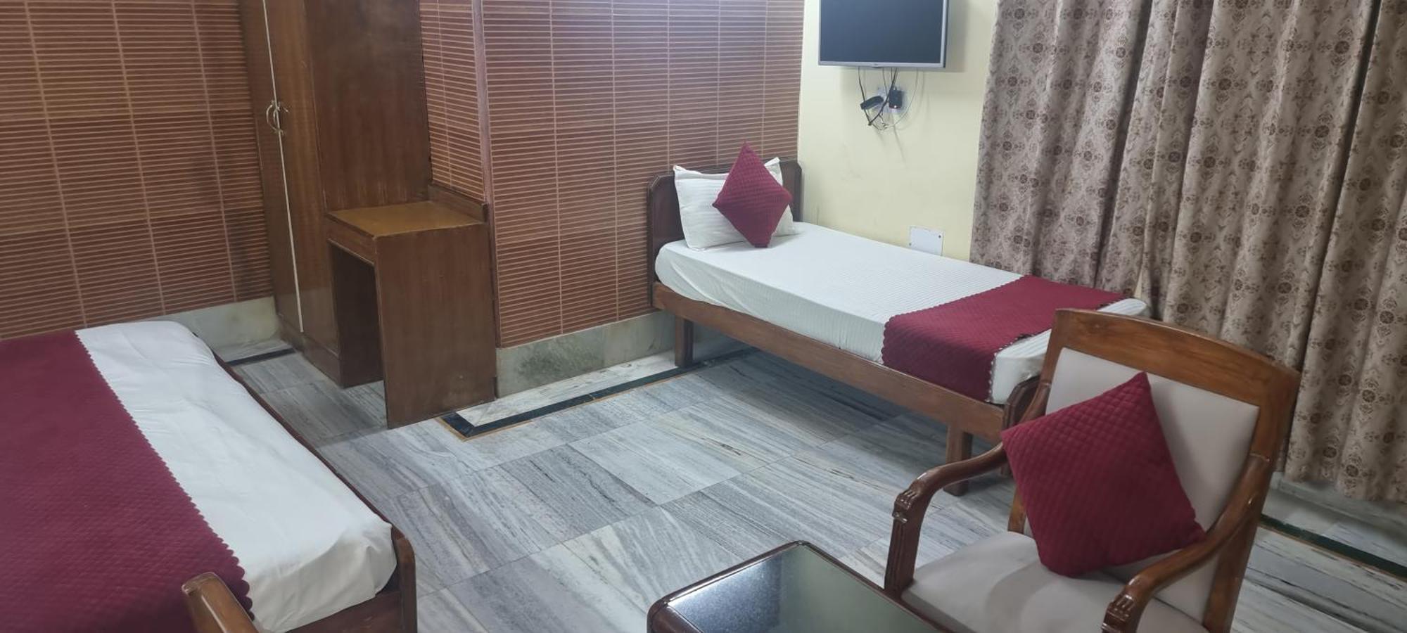 Hotel Har Ki Pauri By Around Stays Харидвар Экстерьер фото