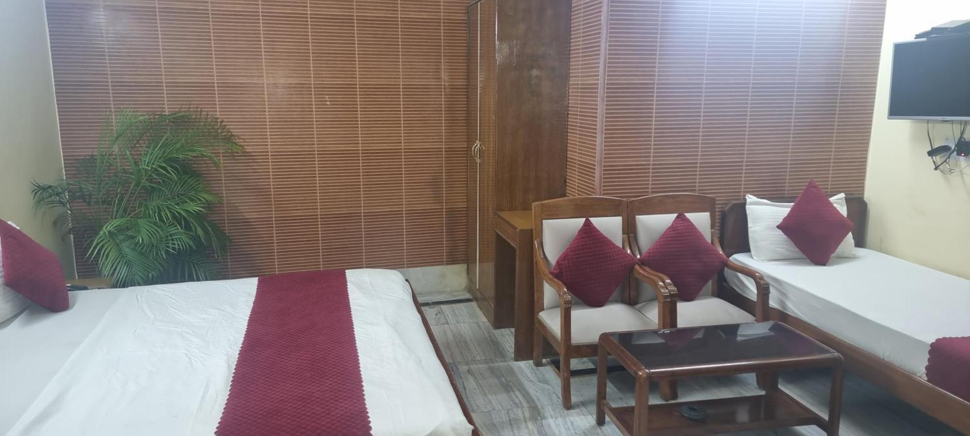 Hotel Har Ki Pauri By Around Stays Харидвар Экстерьер фото
