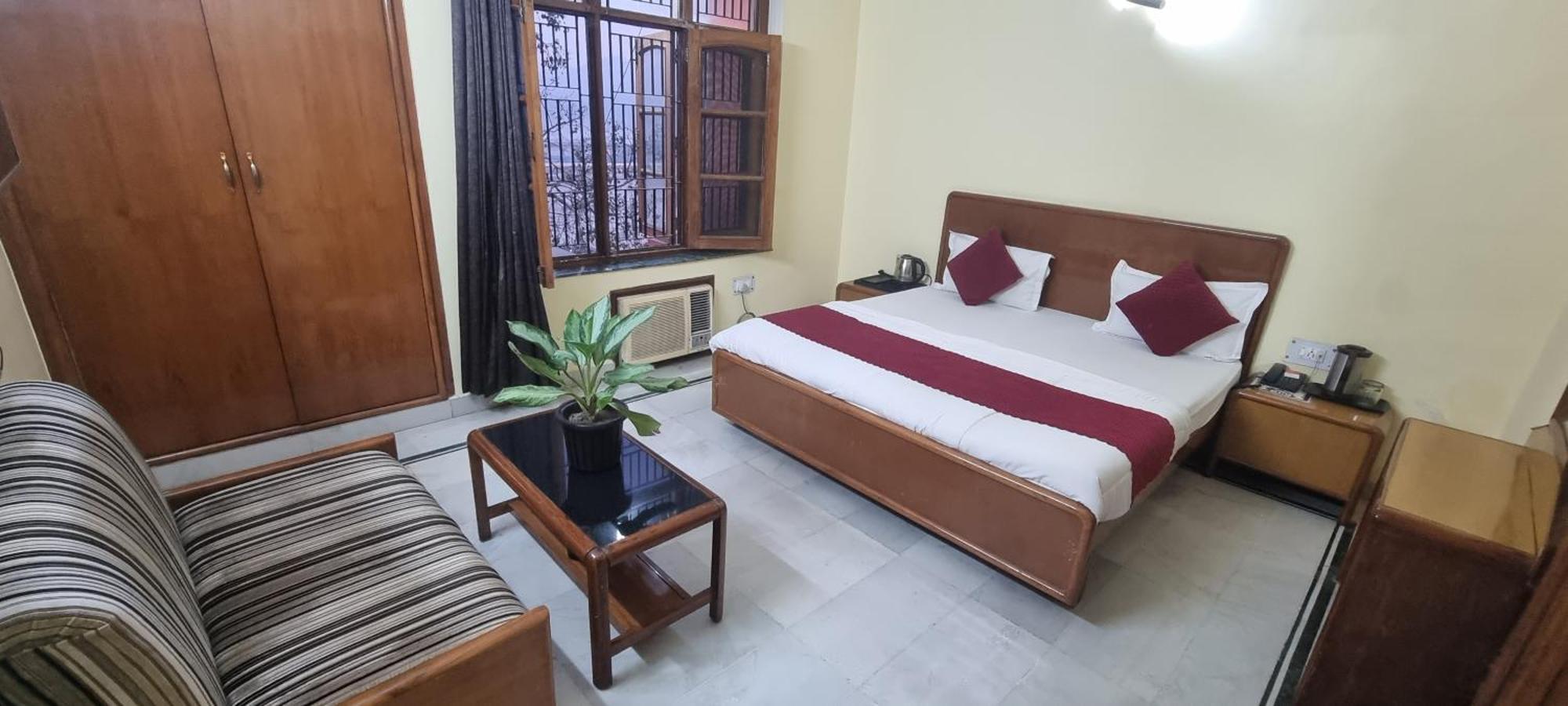 Hotel Har Ki Pauri By Around Stays Харидвар Экстерьер фото