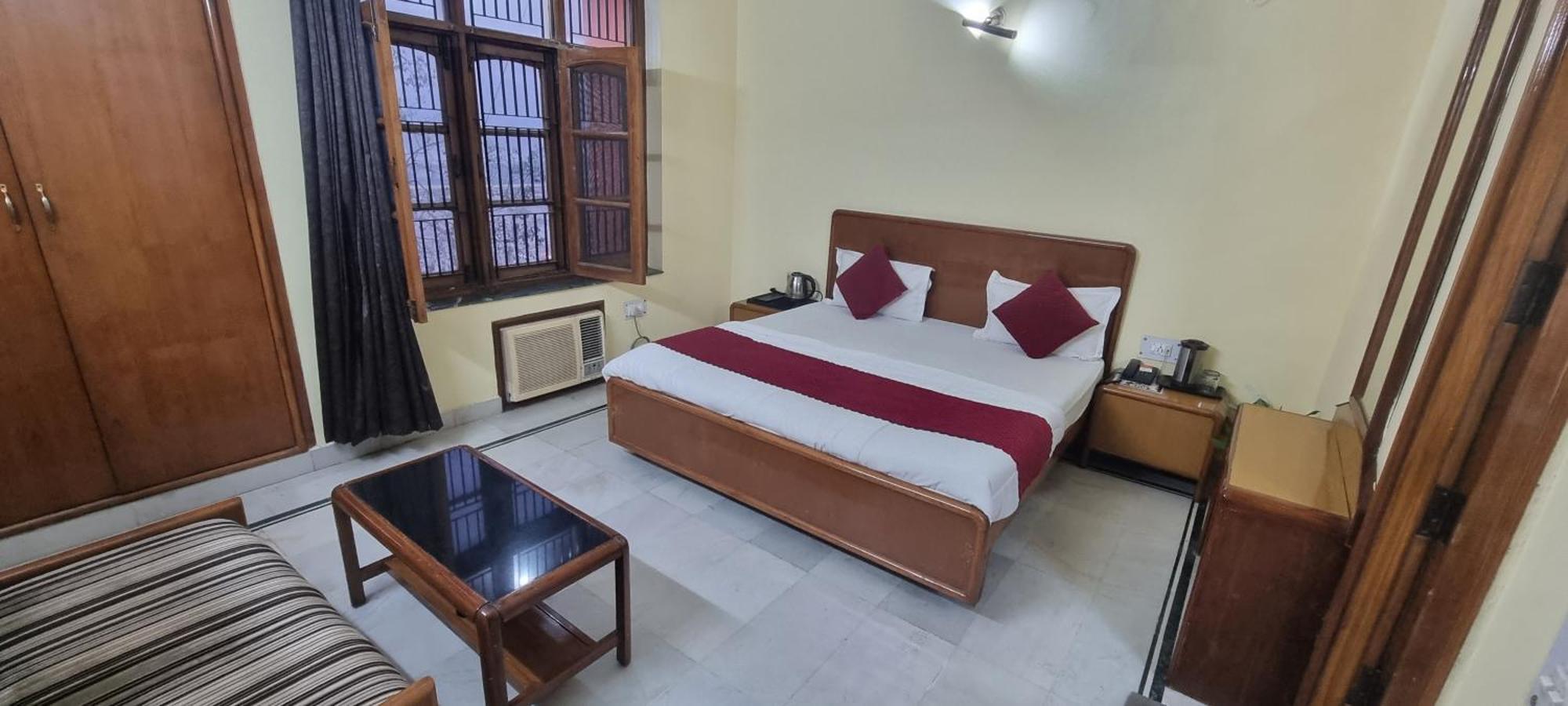 Hotel Har Ki Pauri By Around Stays Харидвар Экстерьер фото