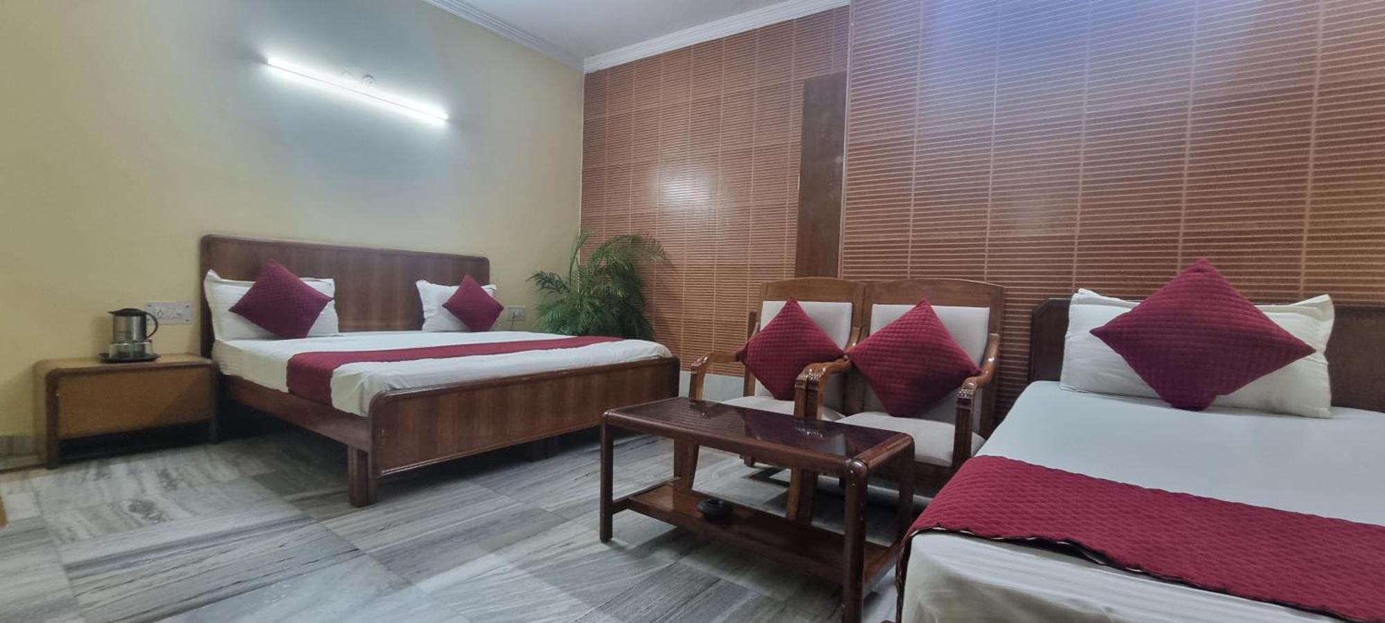 Hotel Har Ki Pauri By Around Stays Харидвар Экстерьер фото